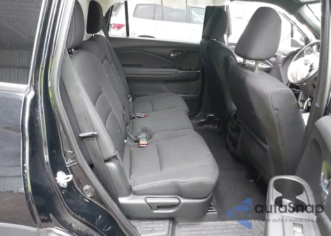 2021 Honda Passport Sport z USA, uszkodzony, nr VIN 5FNYF8H23MB033037